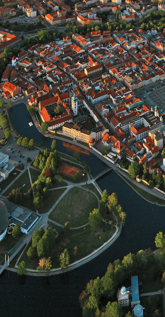 Kniha  CESKE BUDEJOVICE - Libor Svacek  - vydani 1 , rok 2012 Photographer: Libor Svacek; box fotosvacek cz; Mobile: +420 602428001; 