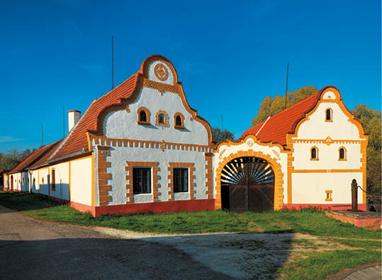 Kniha  VLTAVA - Libor Svacek  - vydani 1 , rok 2011 Photographer: Libor Svacek; box fotosvacek cz; Mobile: +420 602428001; 