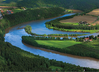 Kniha  VLTAVA - Libor Svacek  - vydani 1 , rok 2011 Photographer: Libor Svacek; box fotosvacek cz; Mobile: +420 602428001; 