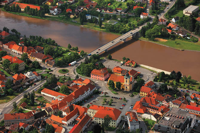 Kniha  VLTAVA - Libor Svacek  - vydani 1 , rok 2011 Photographer: Libor Svacek; box fotosvacek cz; Mobile: +420 602428001; 