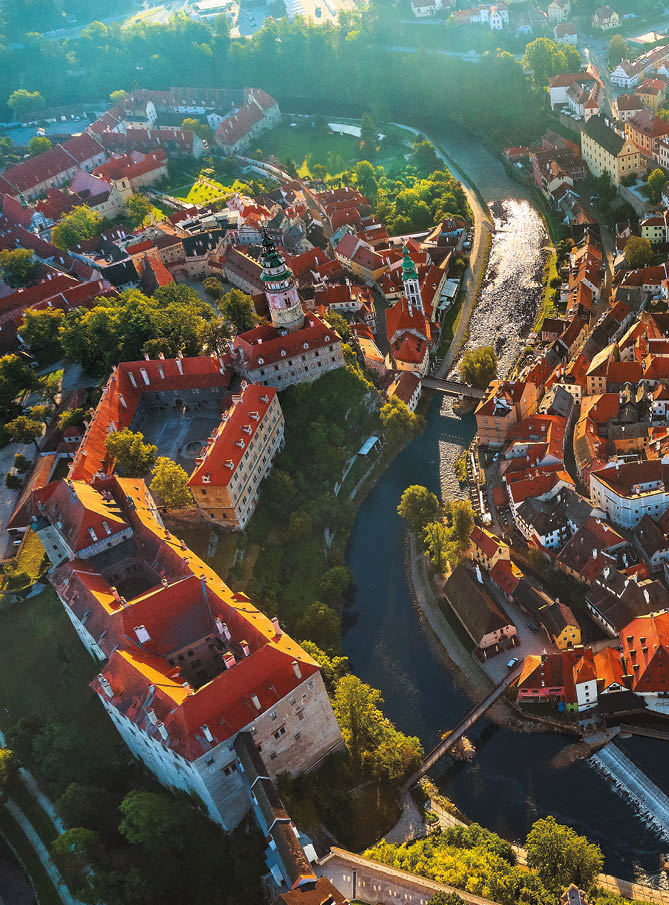  esk  Krumlov letecky - fotografoval Libor Sv  ek Photographer: Libor Svacek; E- mail:  box fotosvacek cz;