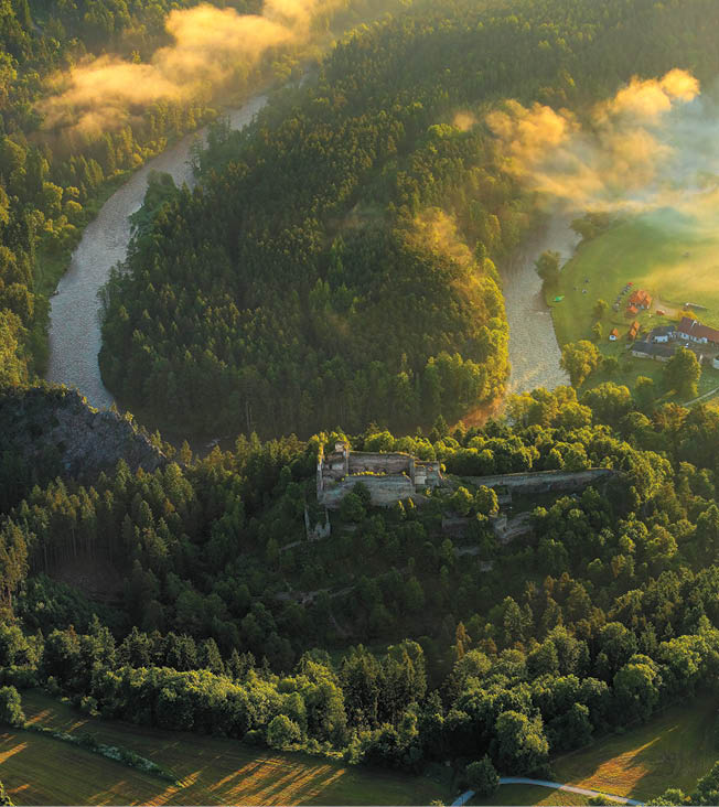 D v   k men letecky - foto Libor Sv  ek Libor Svacek, Kaplicka 447, 381 01 Cesky Krumlov, CZ  E- mail:  box fotosvacek cz